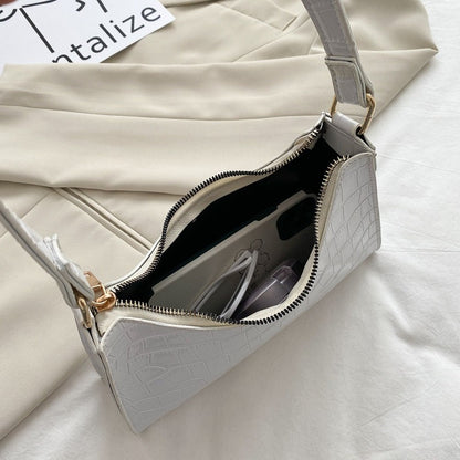 Celine Fashion Handbag Women Shoulder Bag Elegant Retro Purse