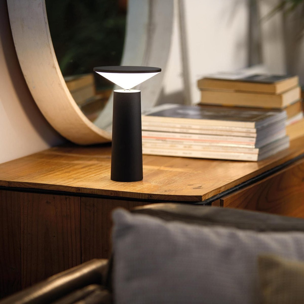 Dimmable LED Table Lamp Modern Rechargeable Desk Lighting