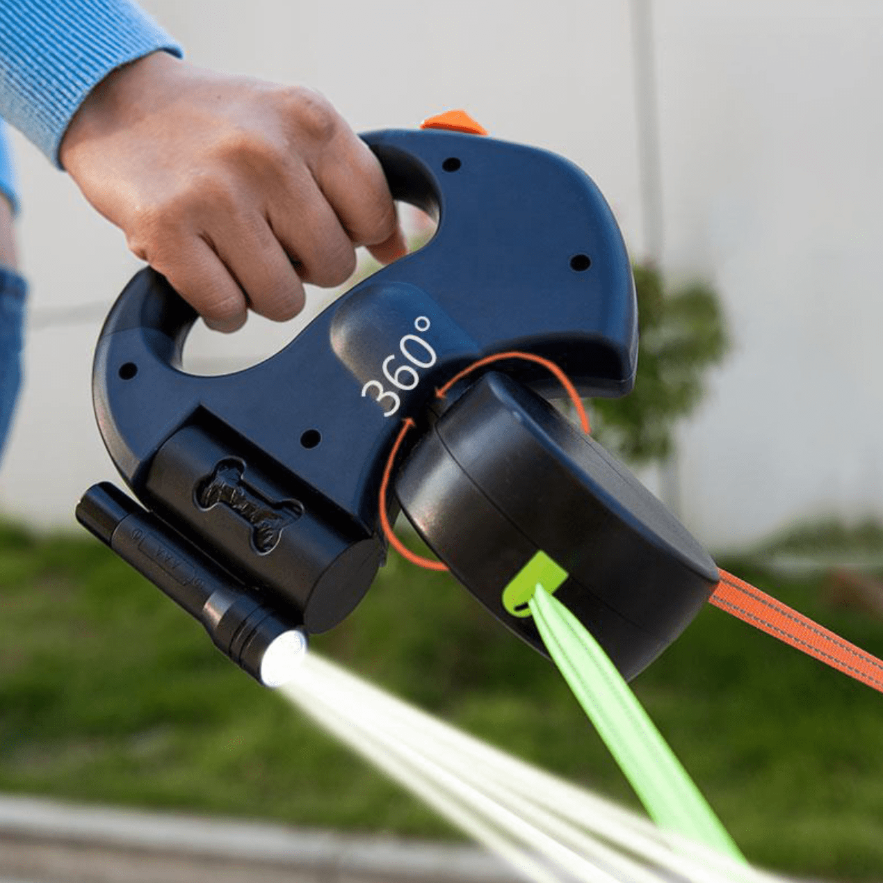 Double Dog Leash Retractable Dual Lead Anti Tangle LED Light