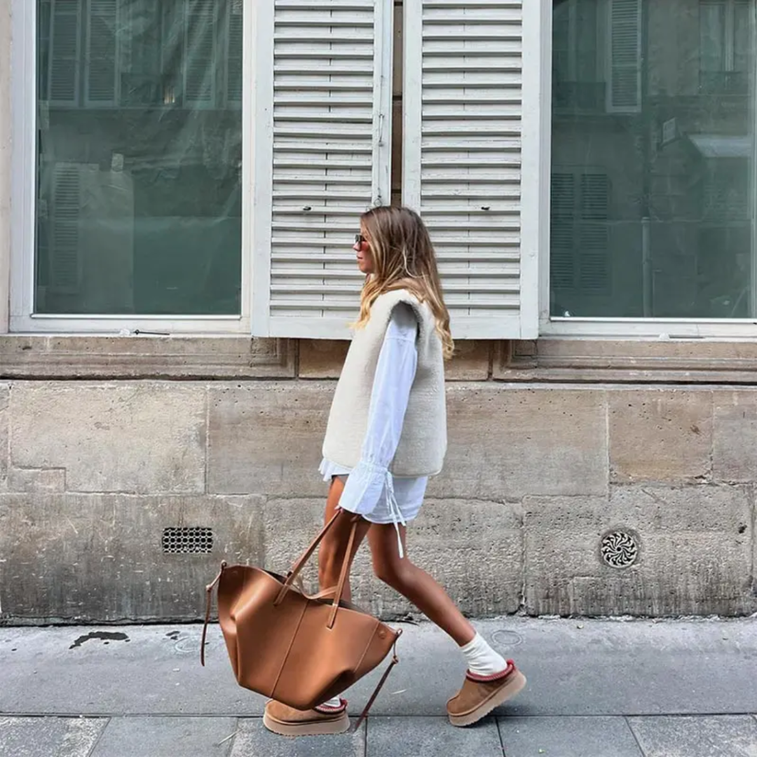 Elegant Leather Tote Bag Large Capacity Everyday Handbag