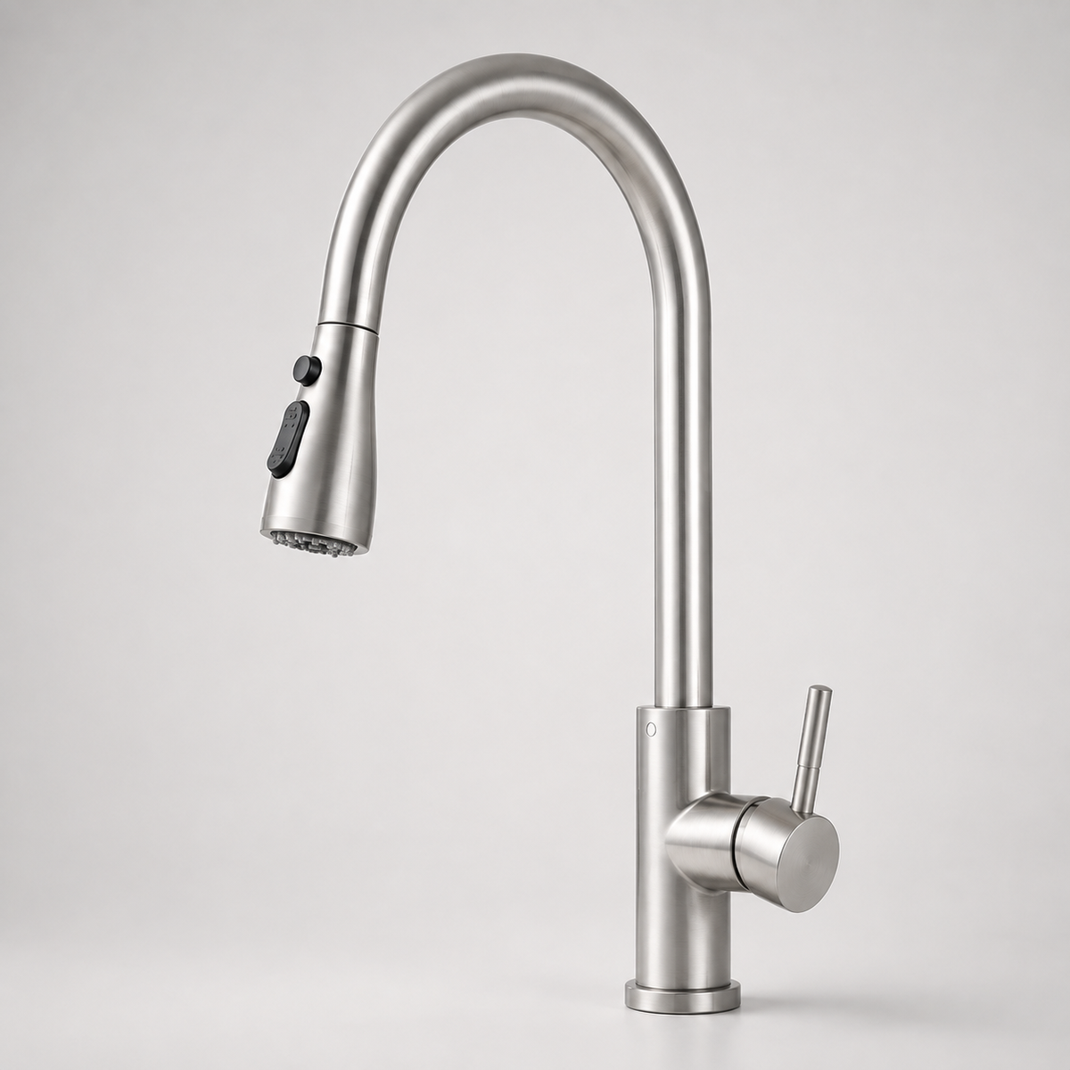 Extendable Kitchen Faucet with Pull-Down Spray, Flexible Swivel and Single-Handle Control