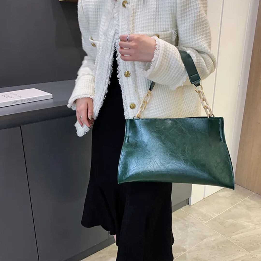 Felice Leather Shoulder Bag – Stylish Crossbody & Chic Chain Accent