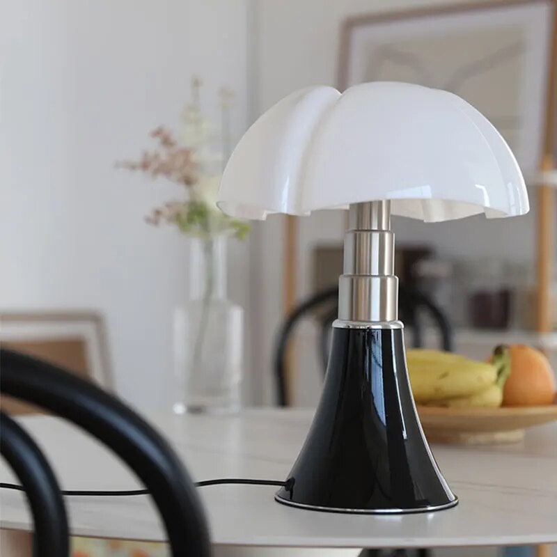 Flower LED Table Lamp with Touch Dimming and Adjustable Height