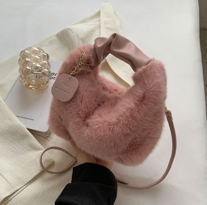 Fluffy Handbag Soft Plush Trendy Tote for Everyday Use