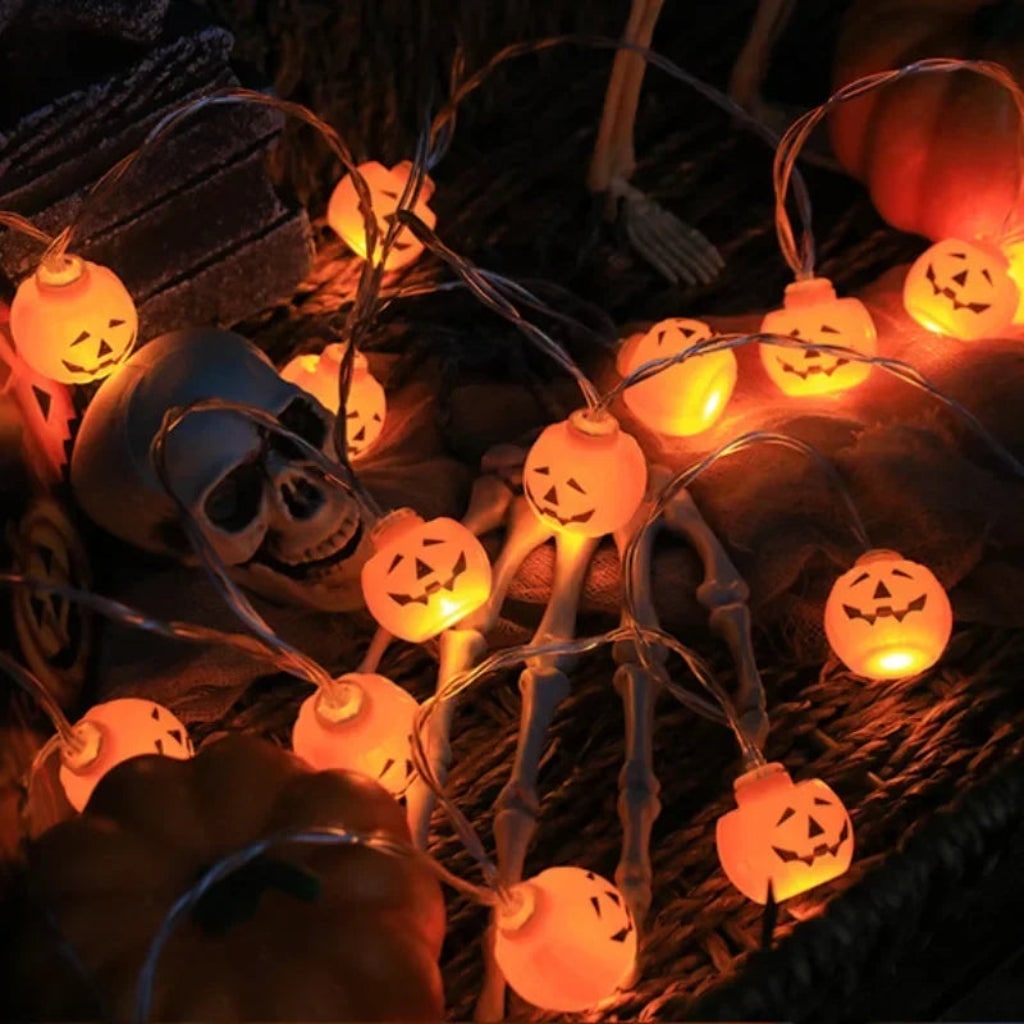 LED-lichtslinger voor Halloween met pompoenen, spook, schedel en oogbol, hangdecoratie