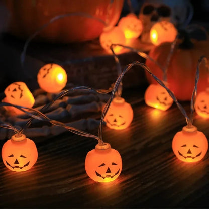 LED-lichtslinger voor Halloween met pompoenen, spook, schedel en oogbol, hangdecoratie