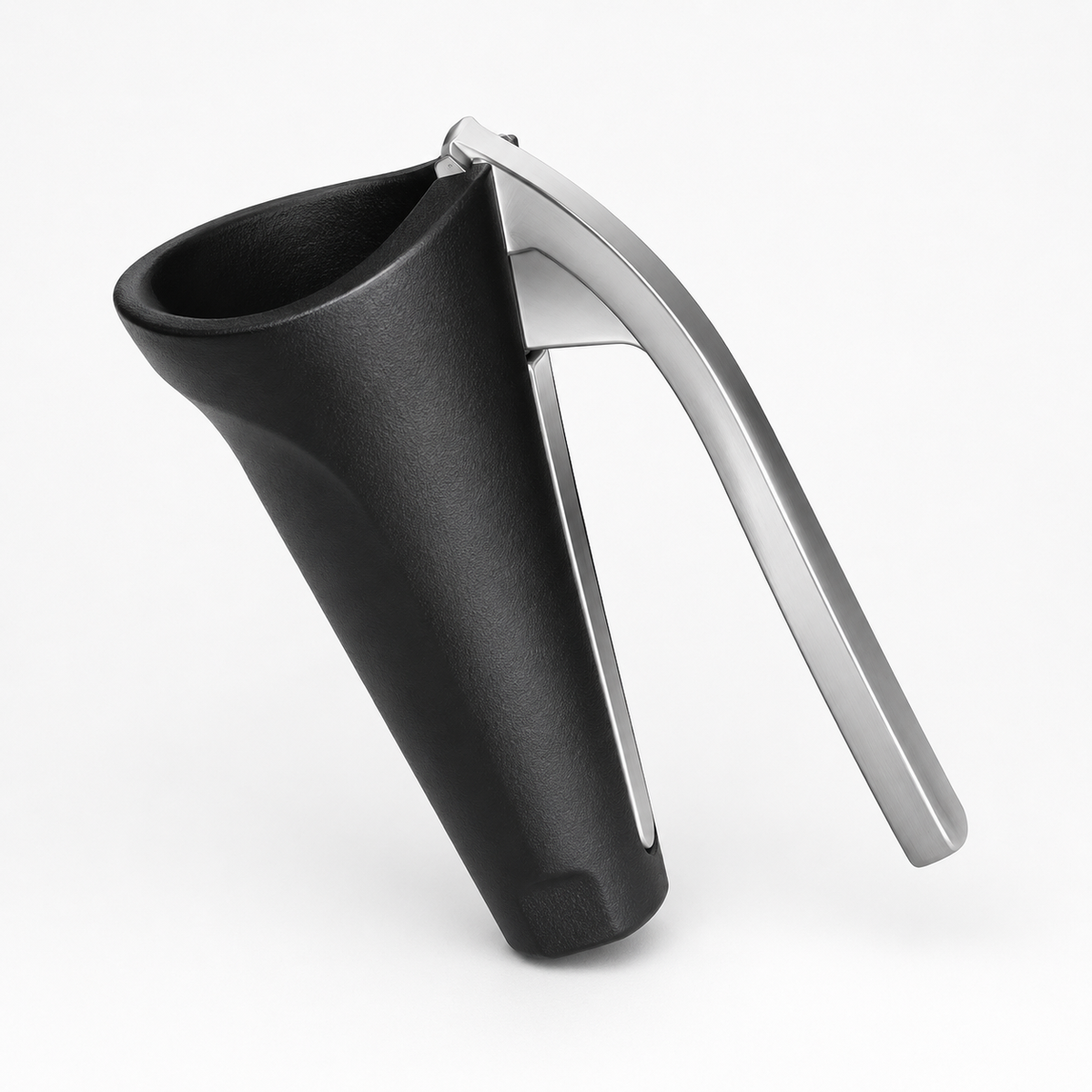 Kraftig nøddeknækker i metal med ergonomisk skridsikkert håndtag