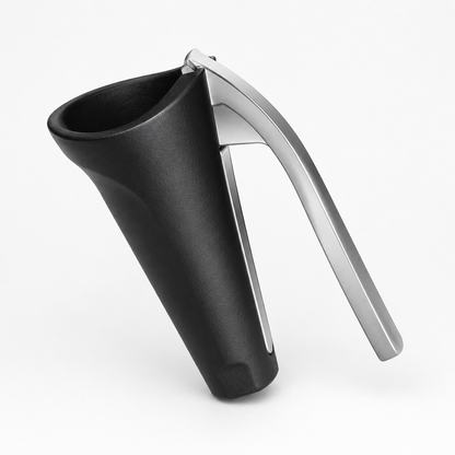 Kraftig nøddeknækker i metal med ergonomisk skridsikkert håndtag