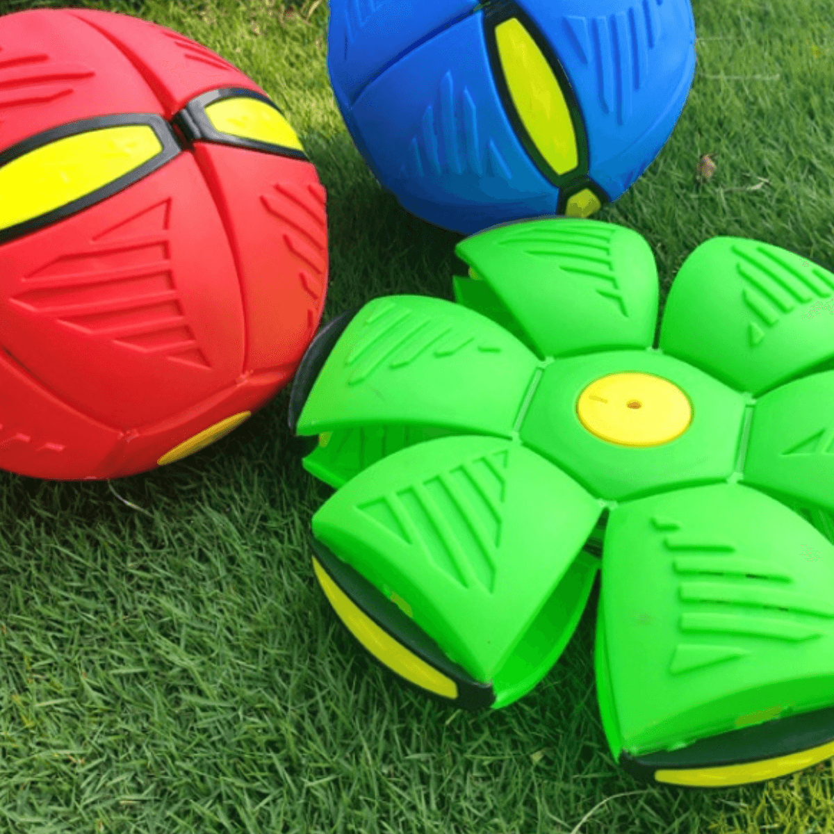 Interactive Flying Disc Ball Pet Toy LED USB Rechargeable Dog Cat Chase Toy