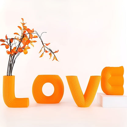 Love Figurine Set Modern Decorative Shelf Ornaments