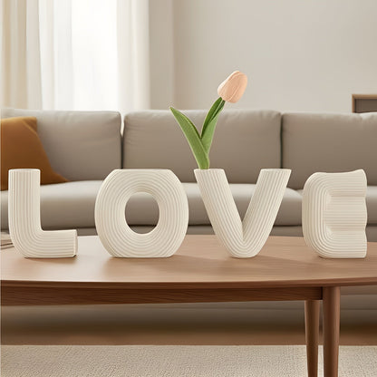 Love Figurine Set Modern Decorative Shelf Ornaments