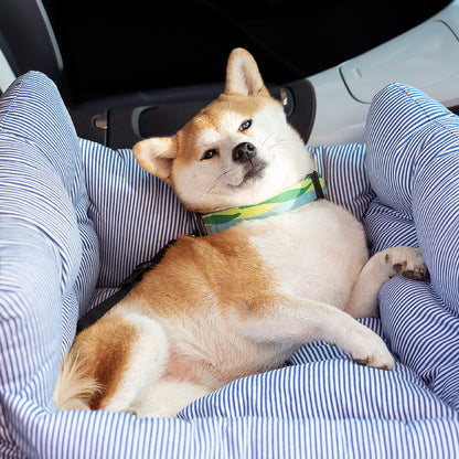 Luxury Dog Car Seat with Blue-White Stripes – Comfortable & Safe Travel Bed for Pets