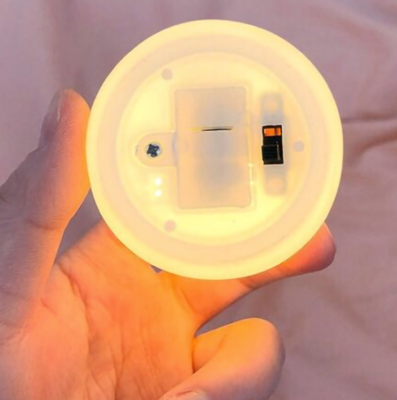 Magical Shell Table Lamp With Removable Pearl Light