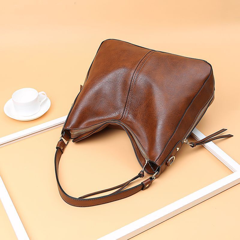 Martina Vintage Hobo Bag Spacious Elegant Everyday Shoulder Bag