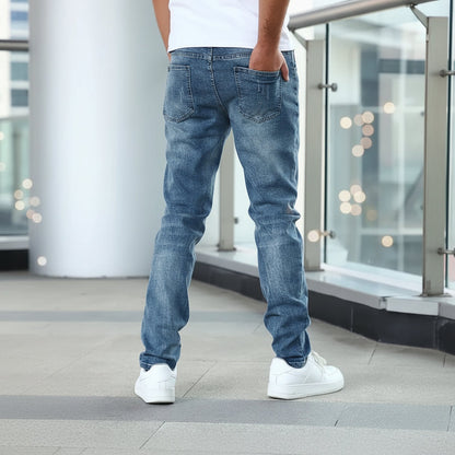 Men's Casual Denim Jeans with Functional Pockets Regular Everyday Fit