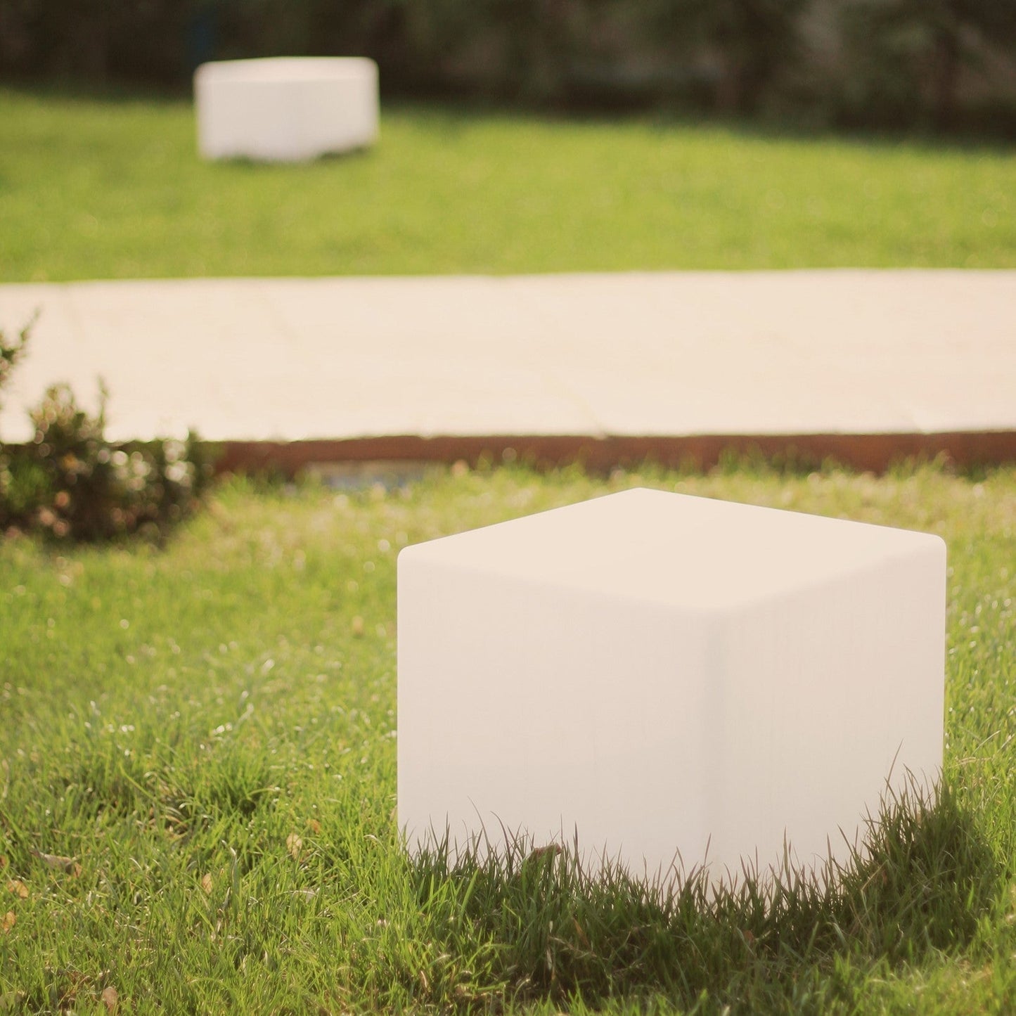 Modern LED Cube Outdoor Light Garden Path Patio Lighting