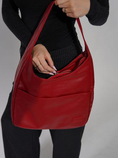 Modern Shoulder Bag with Magnetic Closure and Adjustable Strap for Everyday Use