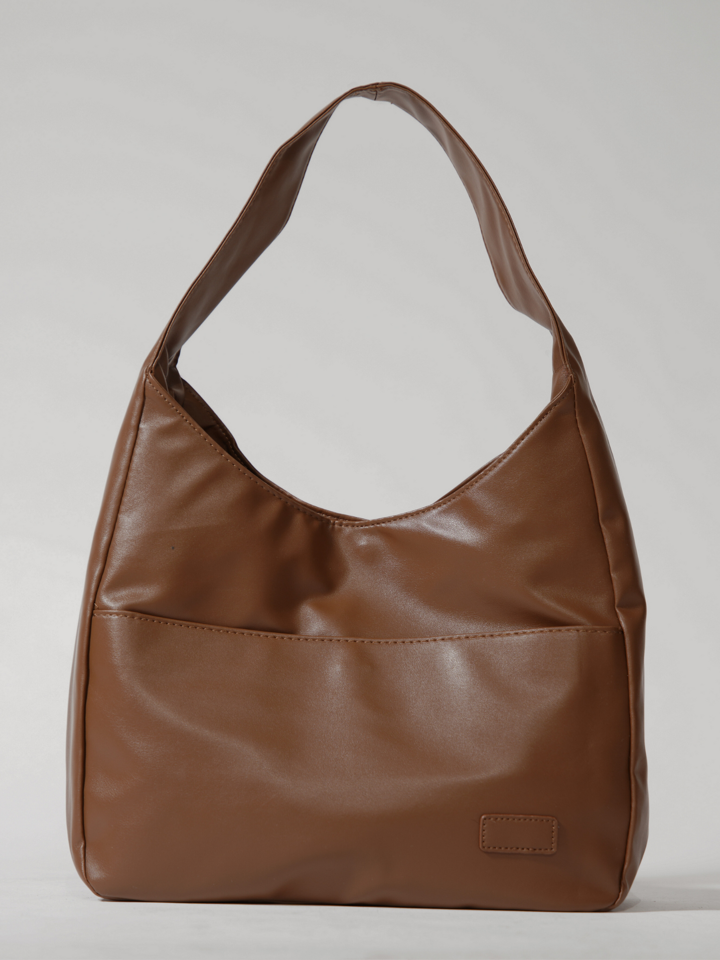 Modern Shoulder Bag with Magnetic Closure and Adjustable Strap for Everyday Use