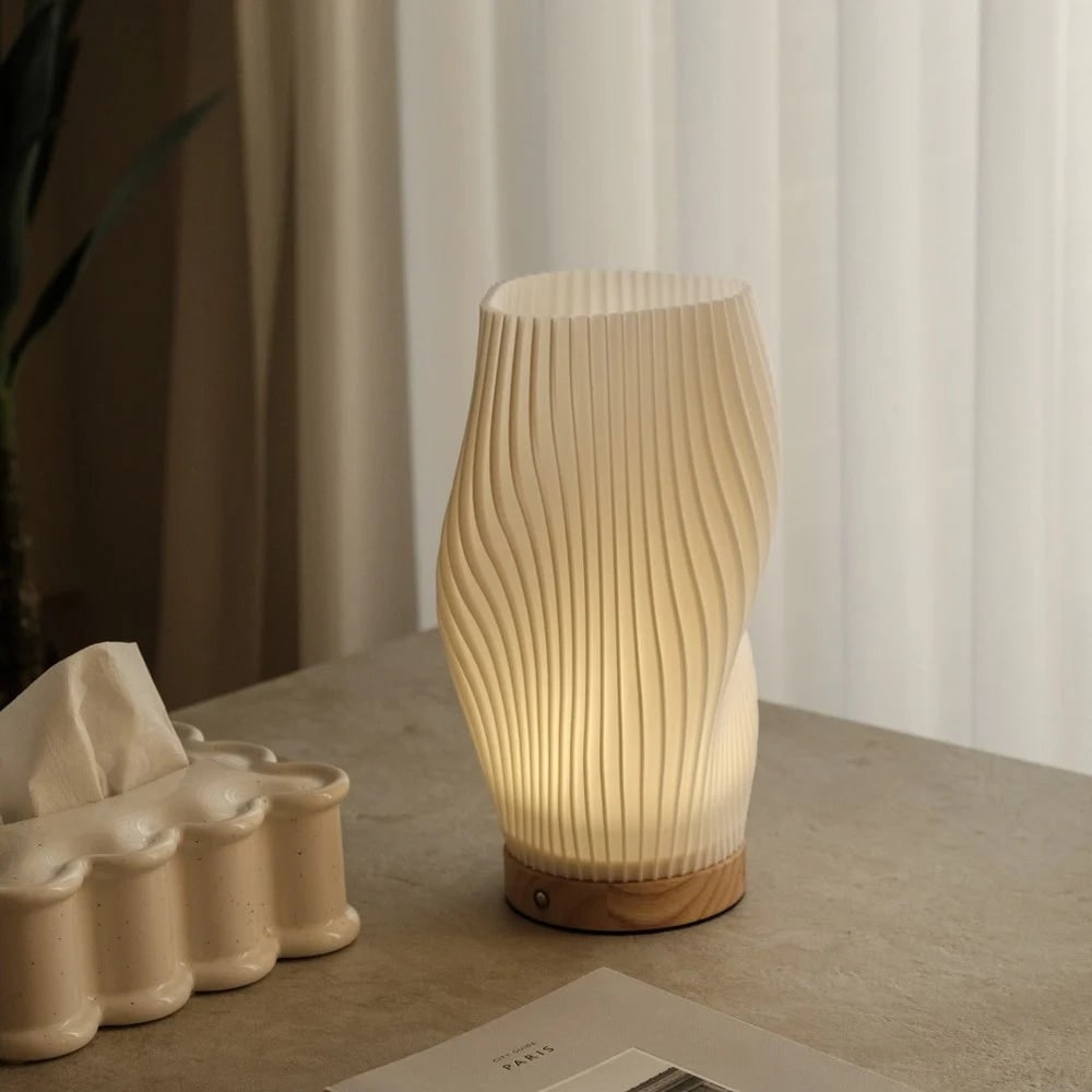 Moderne golvende tafellamp met USB, dimbare LED-verlichting en houten voet