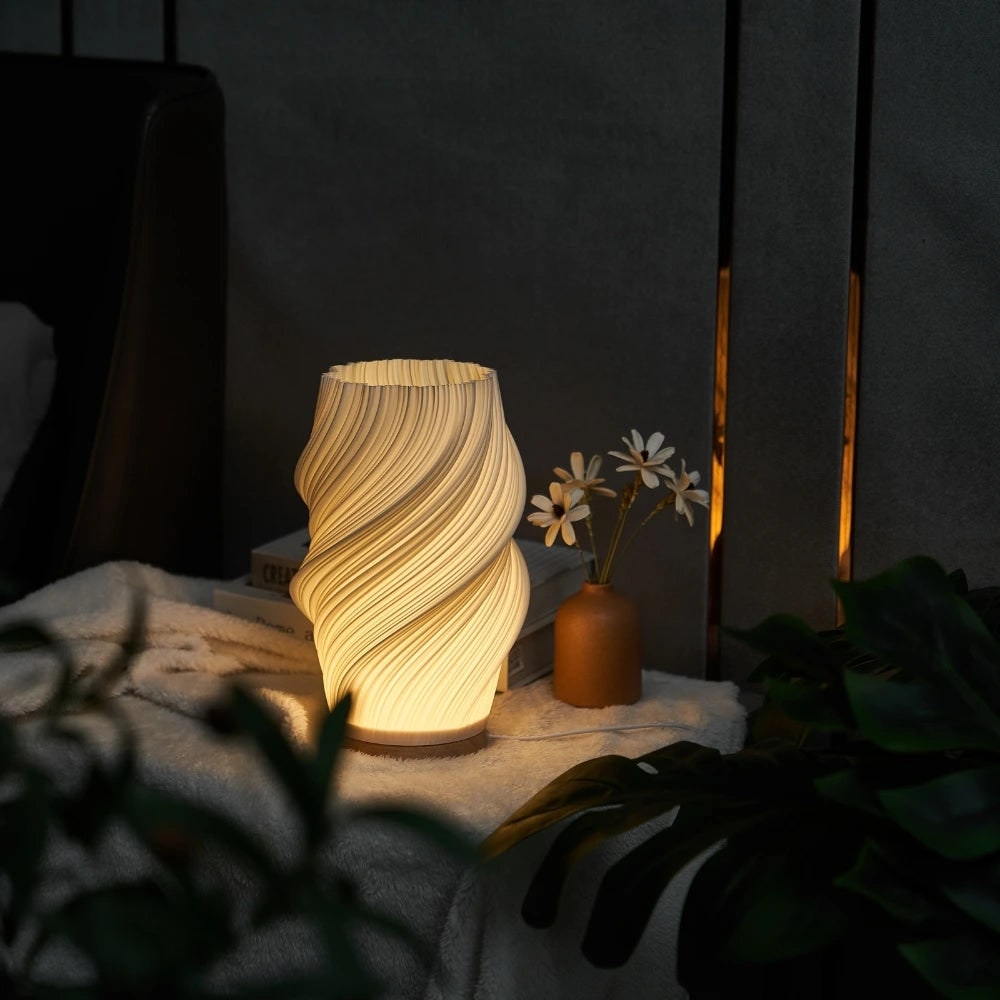 Moderne golvende tafellamp met USB, dimbare LED-verlichting en houten voet