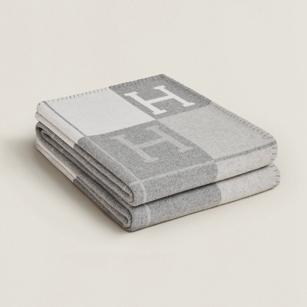 Oversized Cashmere Blend Throw Blanket Soft Plush Home Blanket