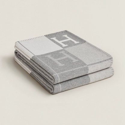 Oversized Cashmere Blend Throw Blanket Soft Plush Home Blanket