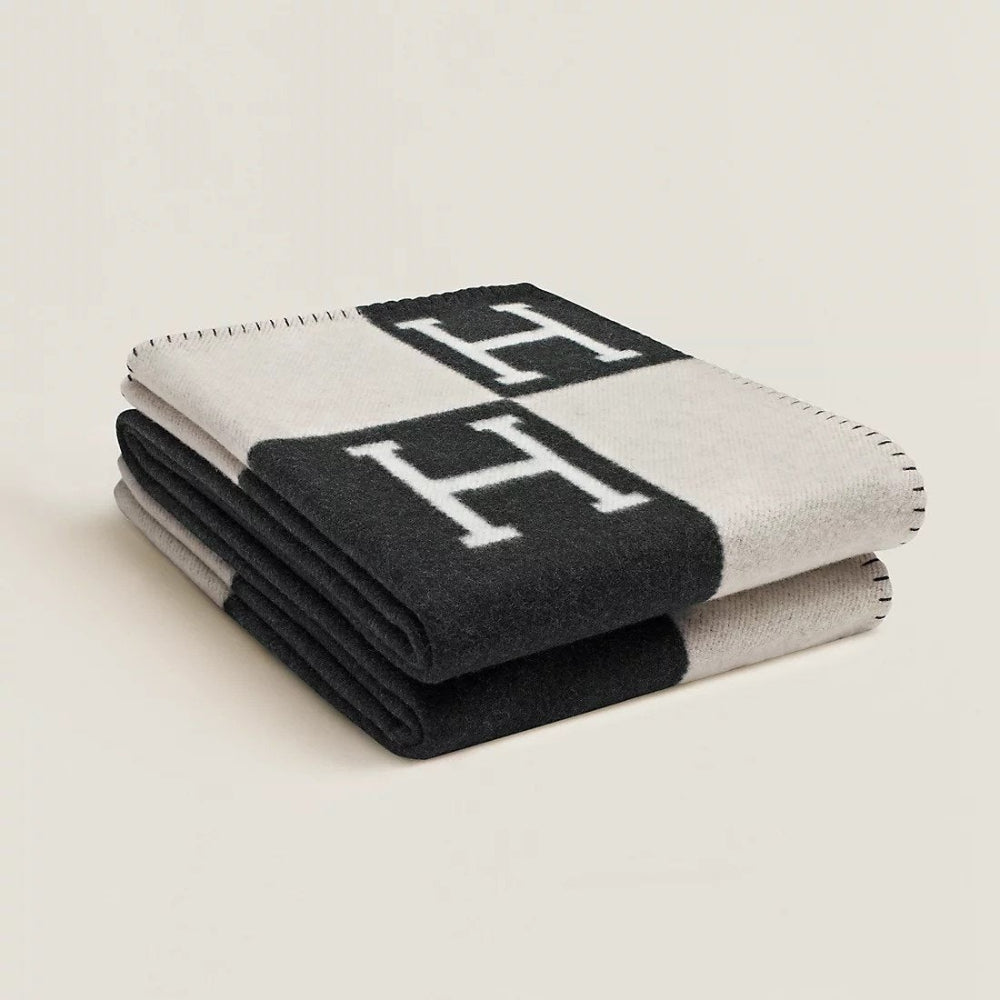 Oversized Cashmere Blend Throw Blanket Soft Plush Home Blanket