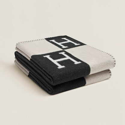 Oversized Cashmere Blend Throw Blanket Soft Plush Home Blanket