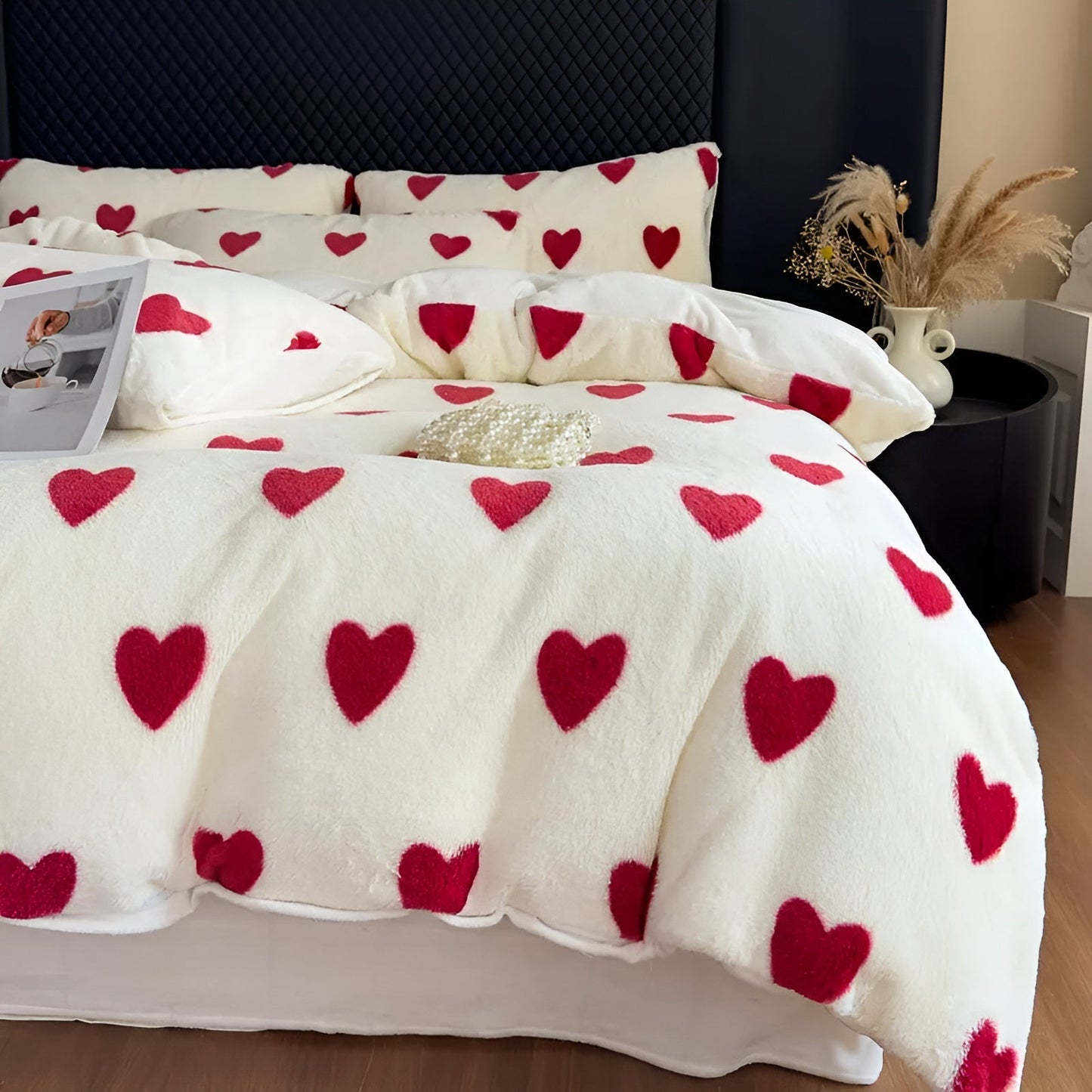 Plush Heart Pattern Bedding Set Soft Warm Winter Comfort