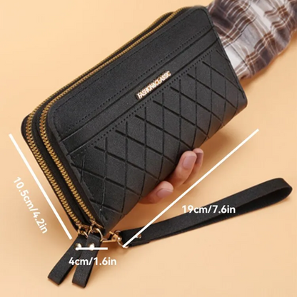Quilted Wallet with Wrist Strap – Stylish Large Capacity Purse