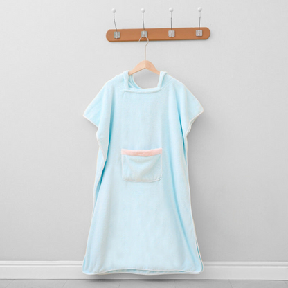 Soft Hooded Bath Poncho with Front Pocket and Absorbent Fabric