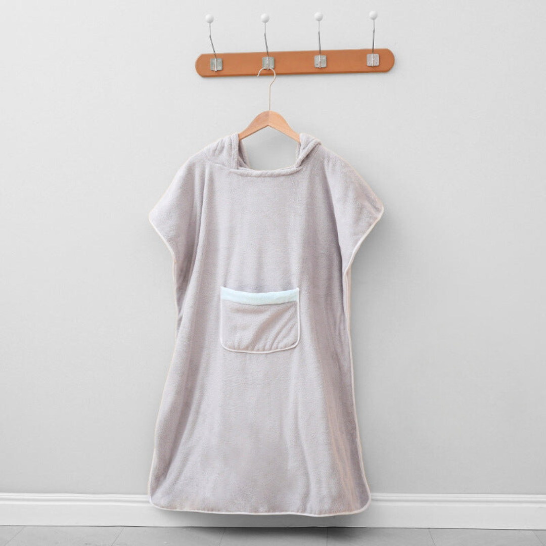 Soft Hooded Bath Poncho with Front Pocket and Absorbent Fabric