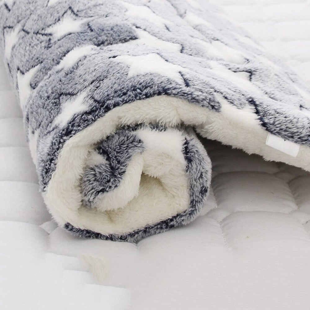 Soft Plush Dog Blanket Cozy Pet Throw for Beds Sofas and Travel