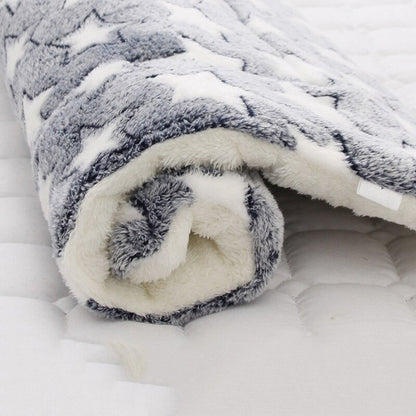 Soft Plush Dog Blanket Cozy Pet Throw for Beds Sofas and Travel