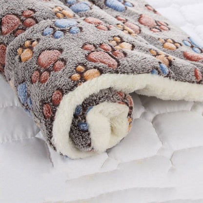 Soft Plush Dog Blanket Cozy Pet Throw for Beds Sofas and Travel