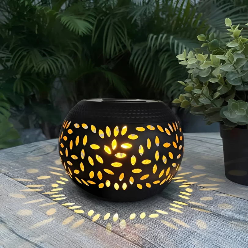 Solar Garden Pattern Light Outdoor Metal Decorative Lamp