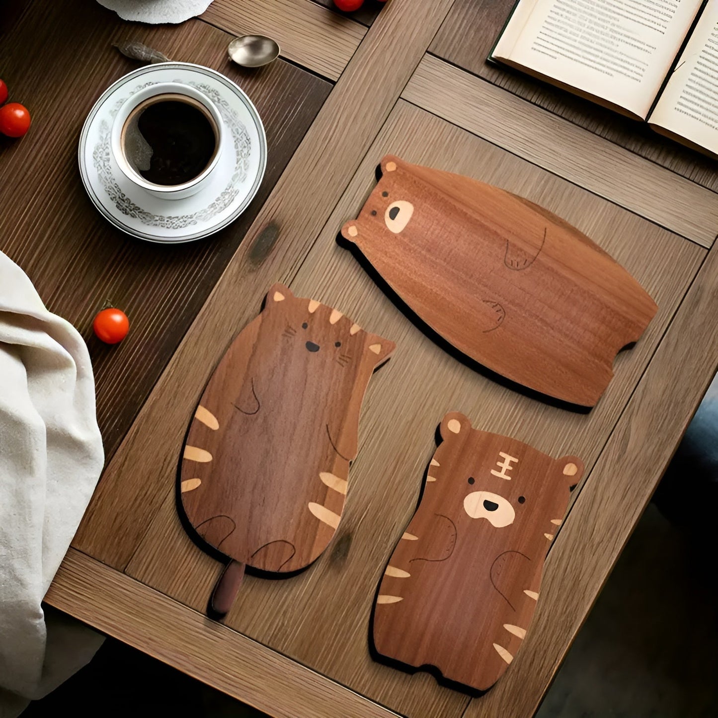 Squirrel Wooden Cutting Board Solid Wood Serving Board