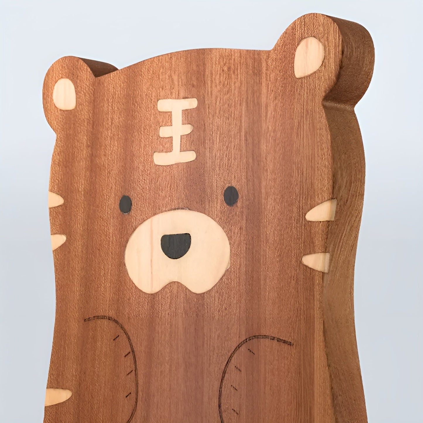 Squirrel Wooden Cutting Board Solid Wood Serving Board