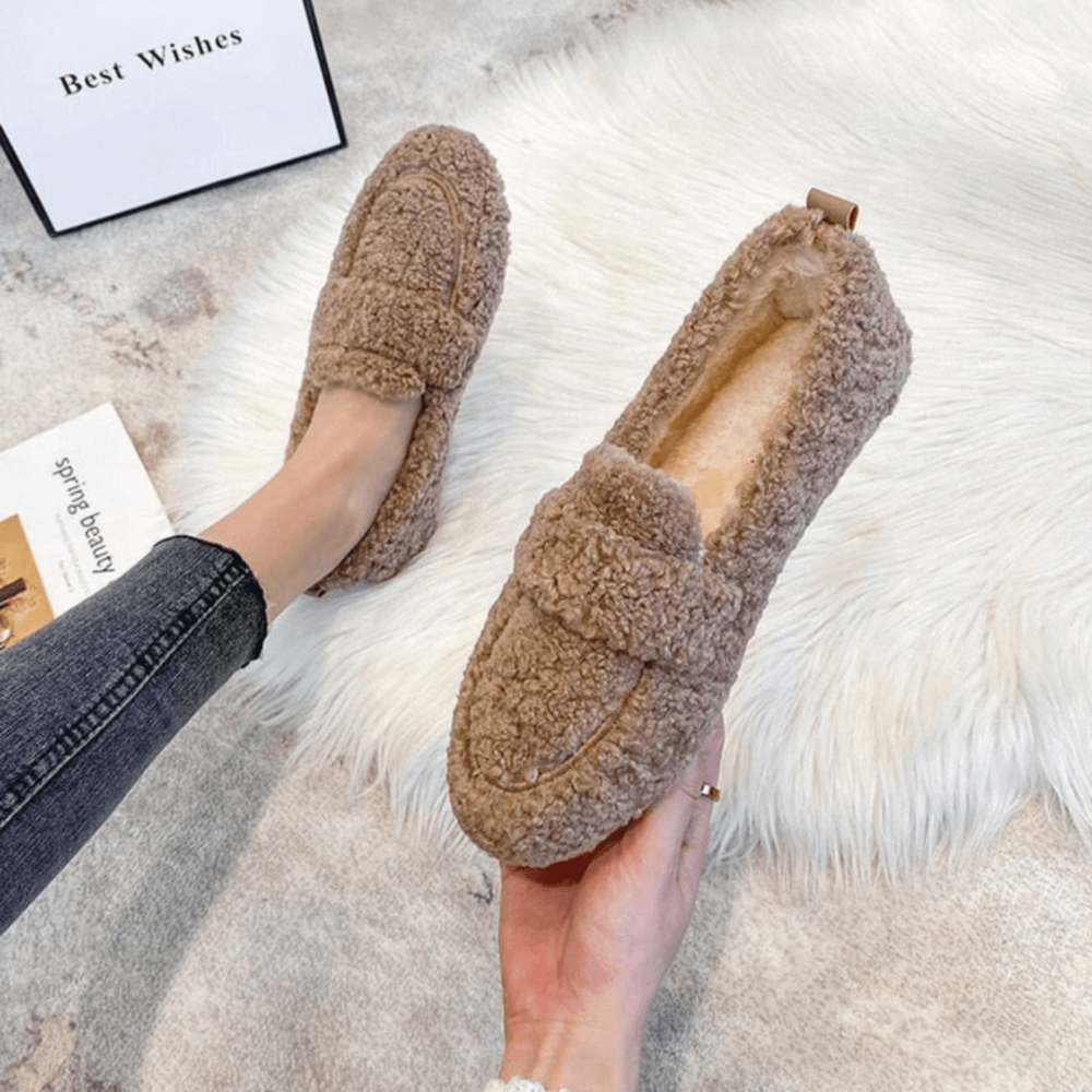 Women's Plush Lined Indoor Slippers with Non Slip Sole